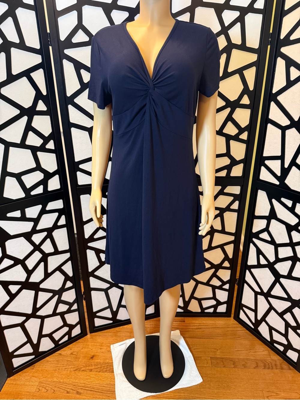 Source Unknown Navy Blue Twist-Front Midi Dress
